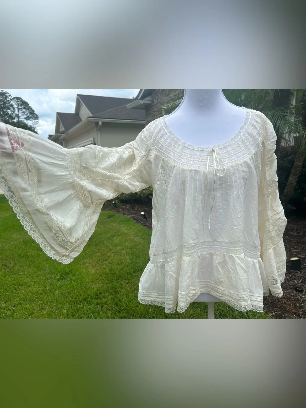 NWT🌷(XS) Free People She’s a Romantic Boat Neck Bell Sleeve Lace Paneling Blouse